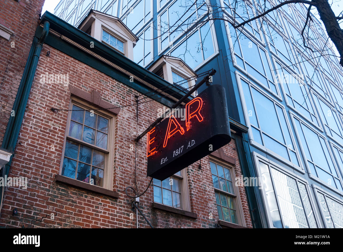 Orecchio Inn, America del vecchio bar, fondata nel 1817 nella città di New York Foto Stock