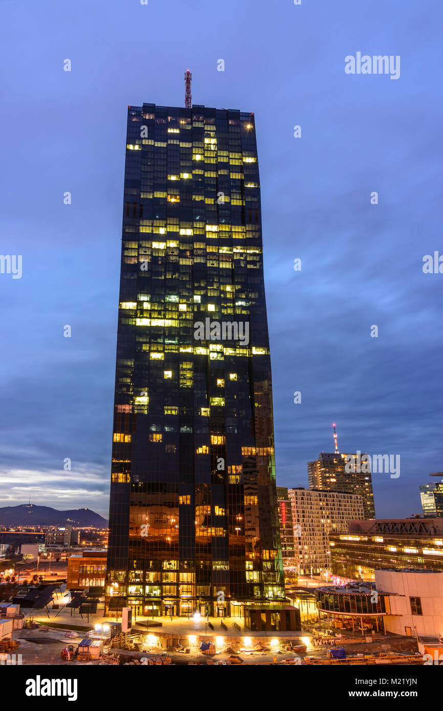 Wien, Vienna: DC Tower 1, 22. Donaustadt, Wien, Austria Foto Stock Wien, Vienna: DC Tower 1, 22. Donaustadt, Wien, Austria Foto Stock