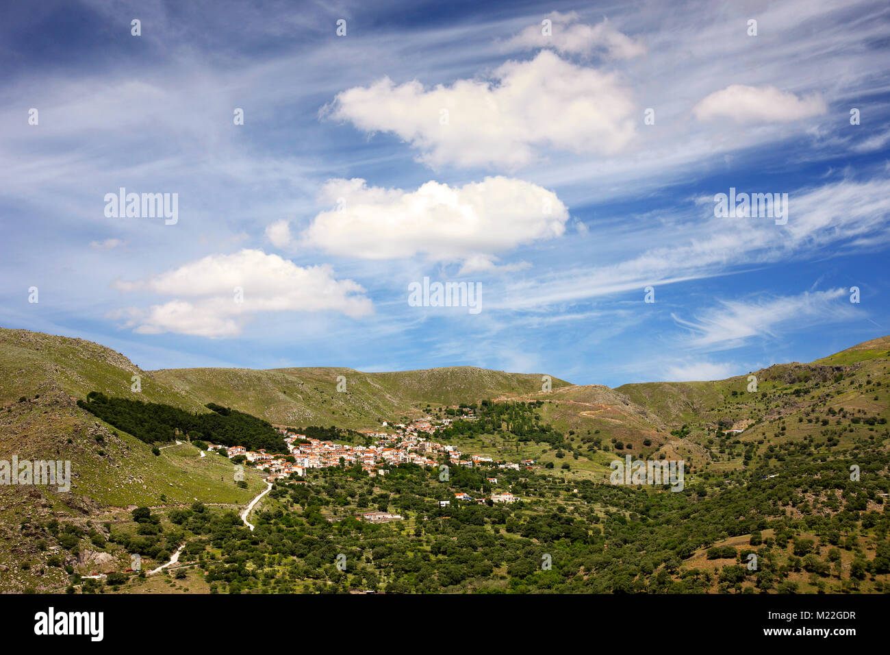 Vista panoramica di Agra, un tradizionale villaggio nella zona occidentale di Lesbo Island, Grecia. Foto Stock