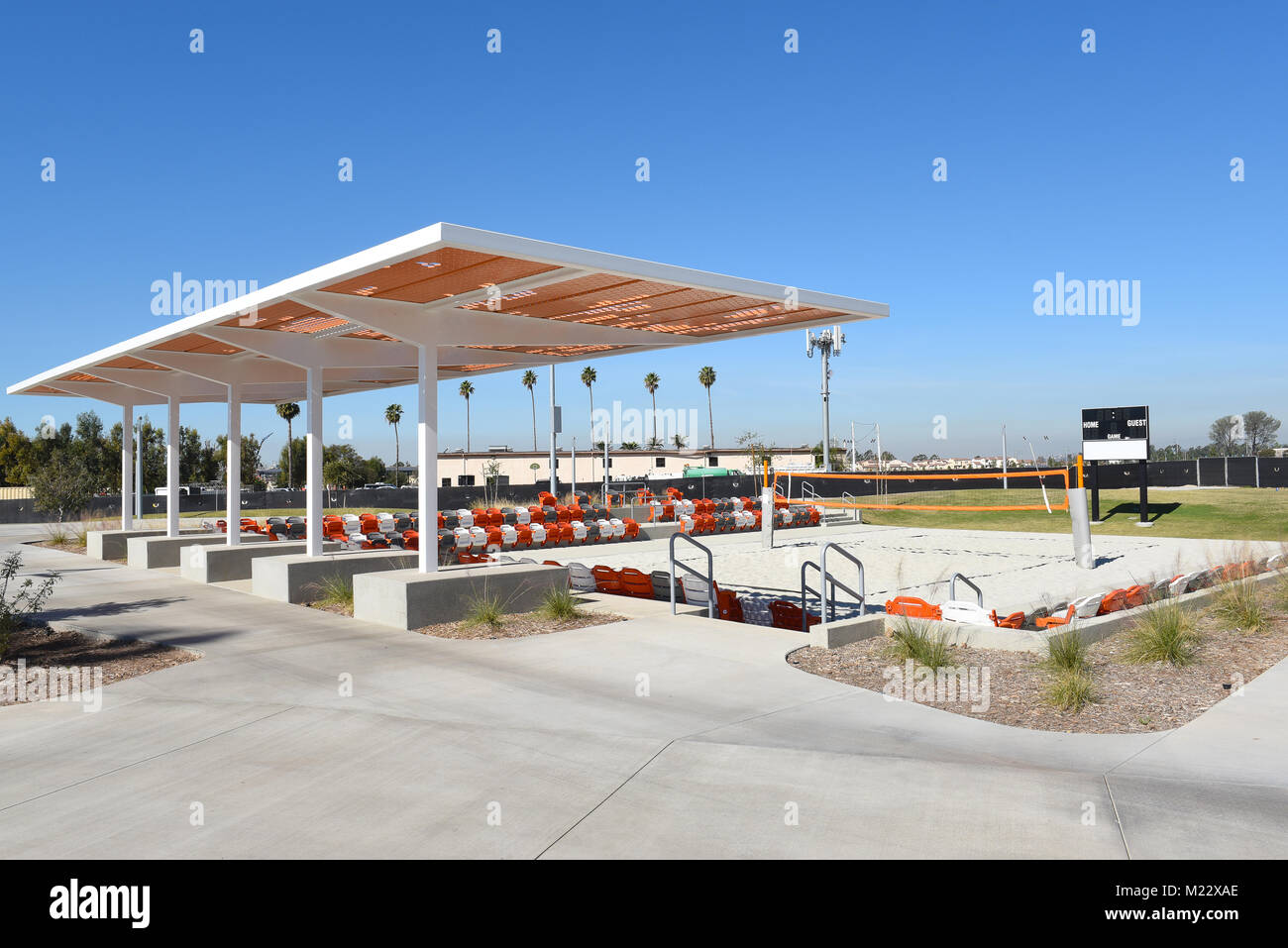 IRVINE, CA - 31 gennaio 2018: pallavolo di sabbia Stadium al grande parco in Orange County. Foto Stock