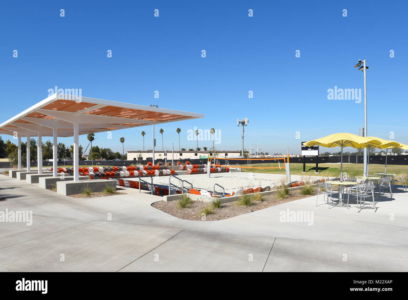 IRVINE, CA - 31 gennaio 2018: pallavolo di sabbia Stadium al grande parco in Orange County. Foto Stock