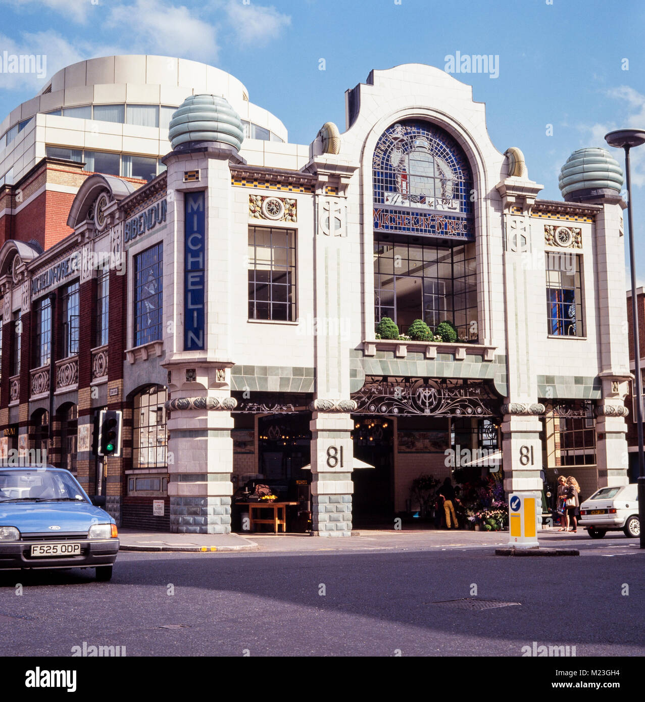 Casa Michelin a 81 Fulham Road, a Chelsea, Londra, è stato costruito come il primo stabile sede nel Regno Unito e il deposito dei pneumatici per la Michelin Pneumatici Company Ltd L'edificio è stato inaugurato il 20 gennaio 1911, archivio fotografia dal 1990 Foto Stock