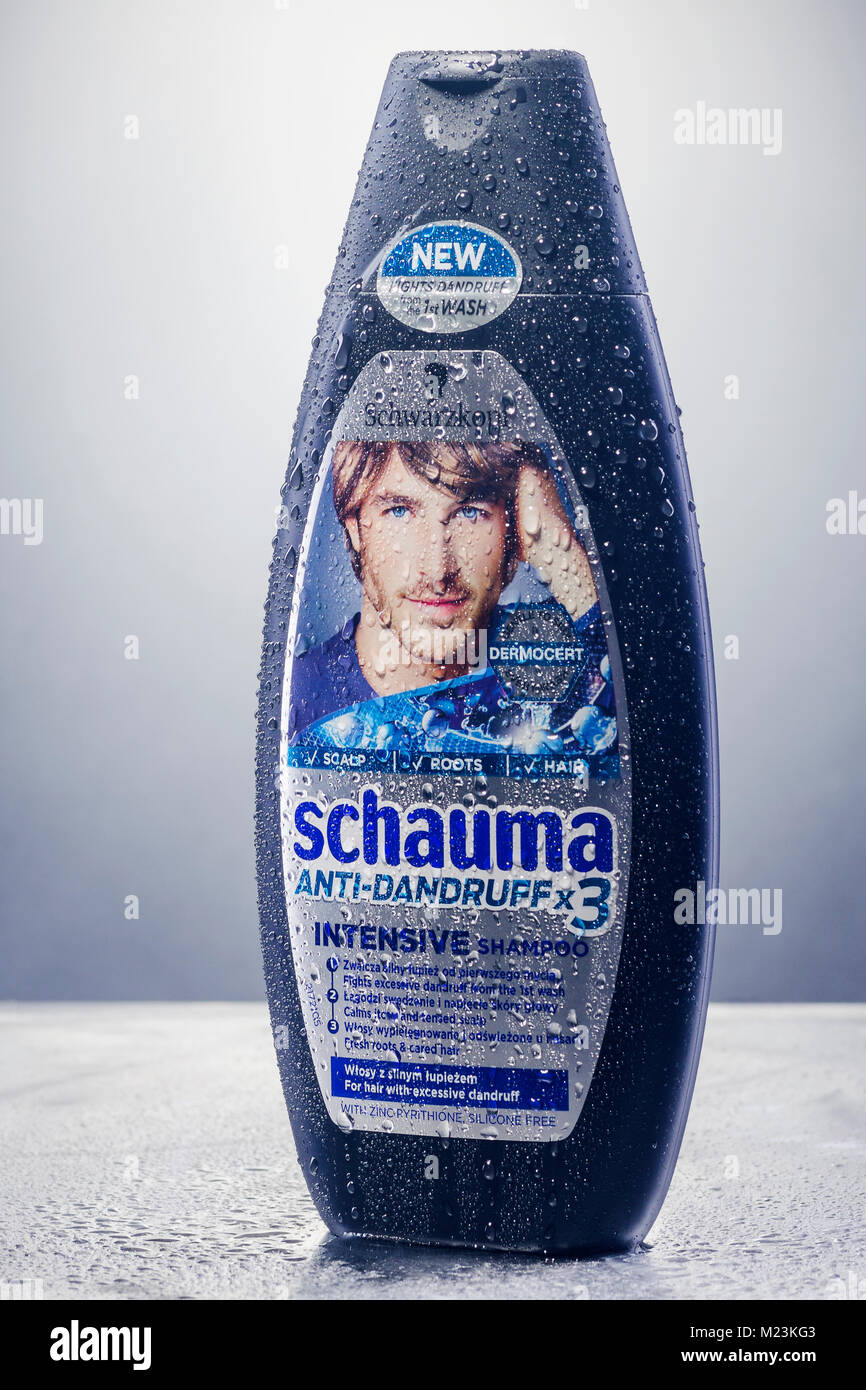 La Schwarzkopf shampoo isolato sul gradiente dello sfondo. Foto Stock
