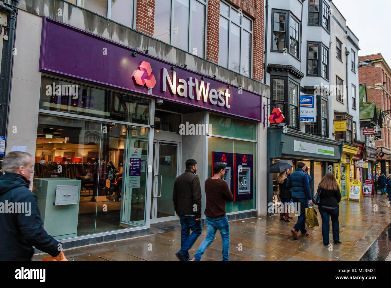 Natwest Bank su Cornmarket Street, Oxford, Oxfordshire, Regno Unito. Feb 2018 Foto Stock