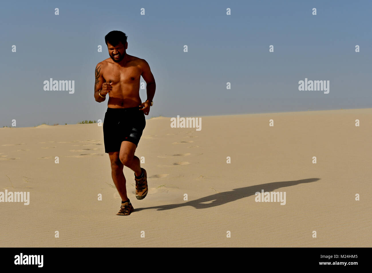 In funzione del modello di fitness per l'esercizio cardio e general body fitness Foto Stock