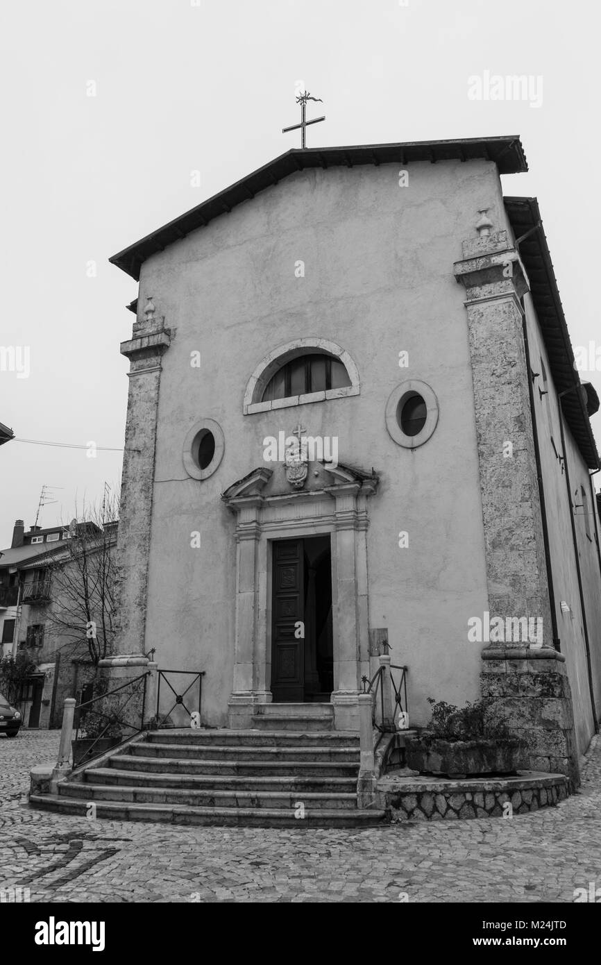 Pescasseroli, Abruzzo, Italia. Ottobre 13, 2017. Chiesa della Beata Vergine Maria del Monte Carmelo che è stato istituito per commemorare l'appar Mariano Foto Stock