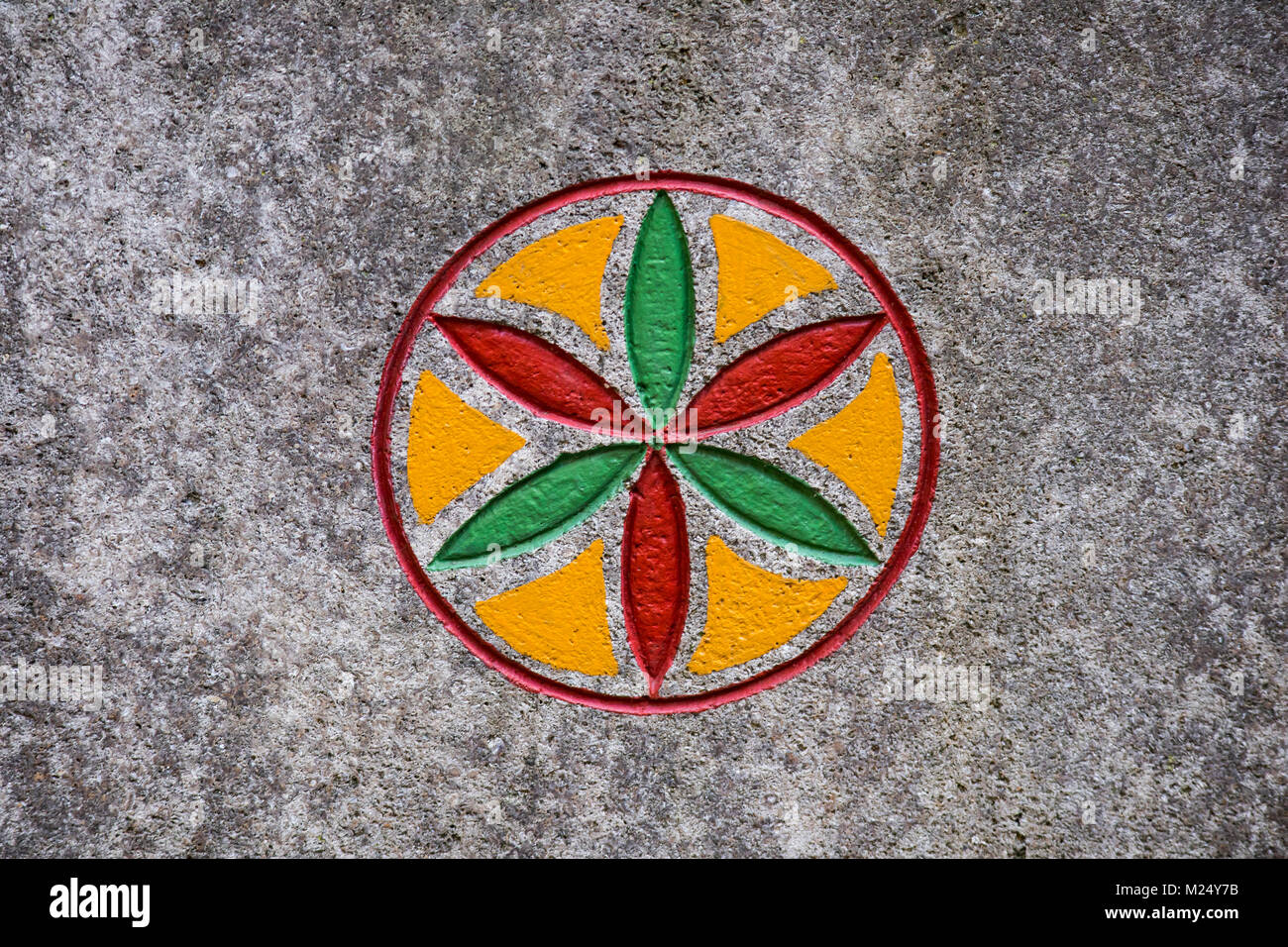 Pittura simbolico a Schwälmer Brunnen o Schwalm bene, Alsfeld, Germania Foto Stock