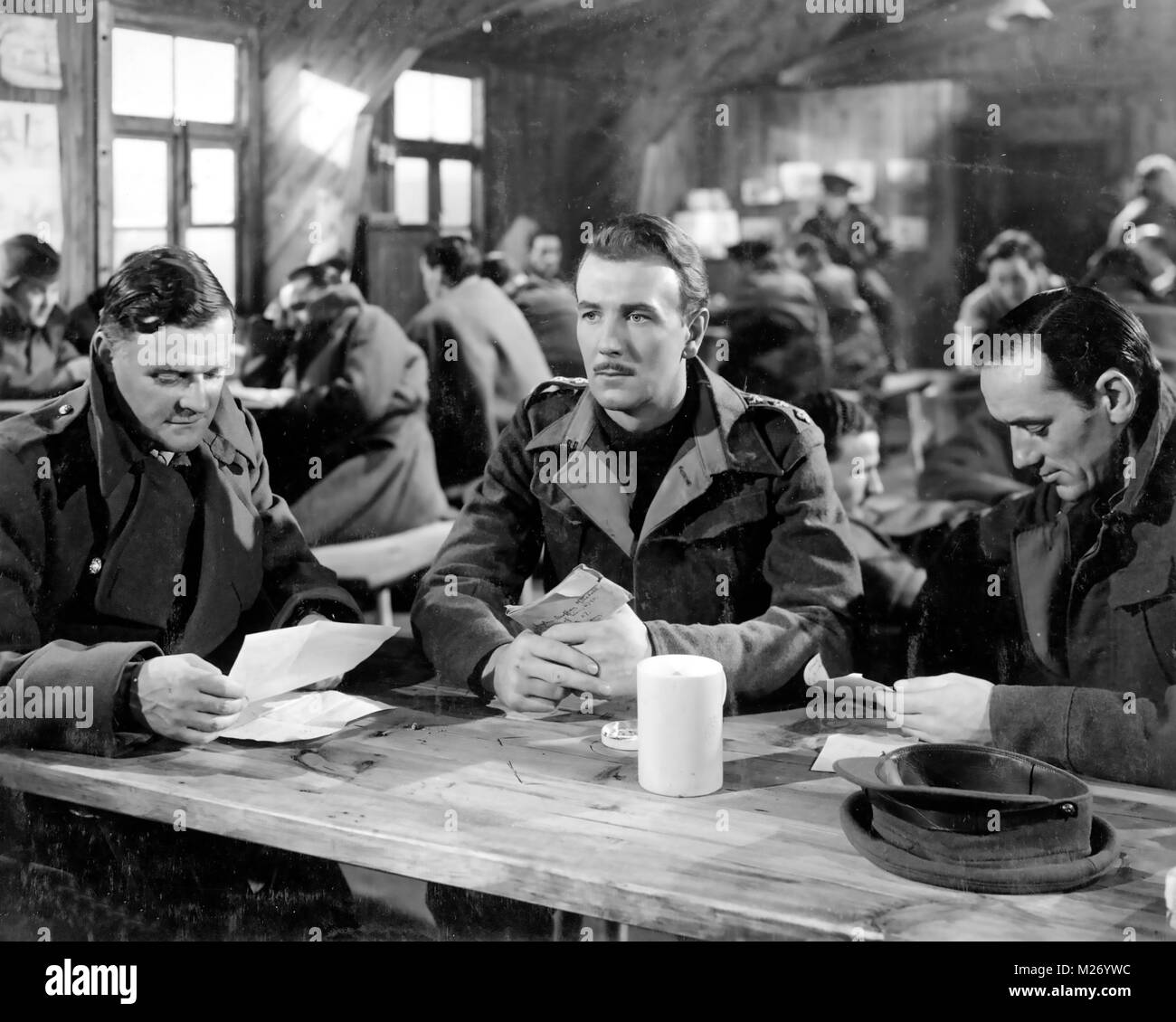 Il Captive Cuore 1946 Ealing Studios film con Michael Redgrave center Foto Stock