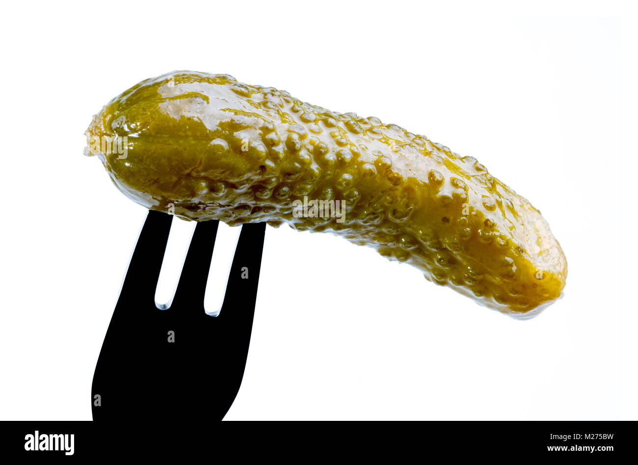 Il cetriolo su una forcella Foto Stock