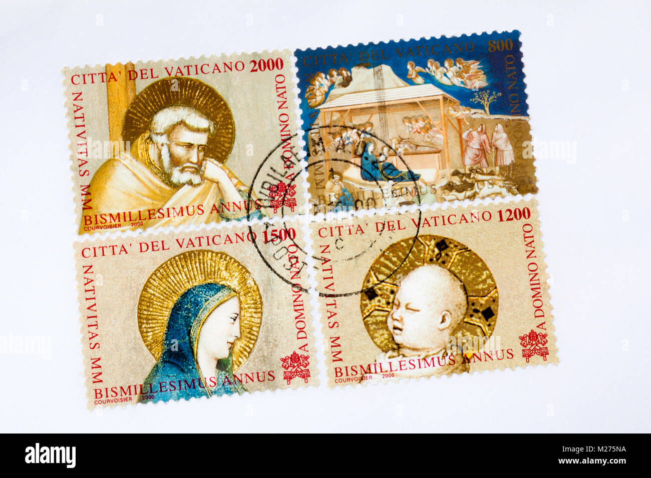 Timbri dal Vaticano in una lettera stampigliata, Vaticano, Italia, Europa, Gestempelte Briefmarken aus dem Vatikan, Weihnachten 2000 Foto Stock