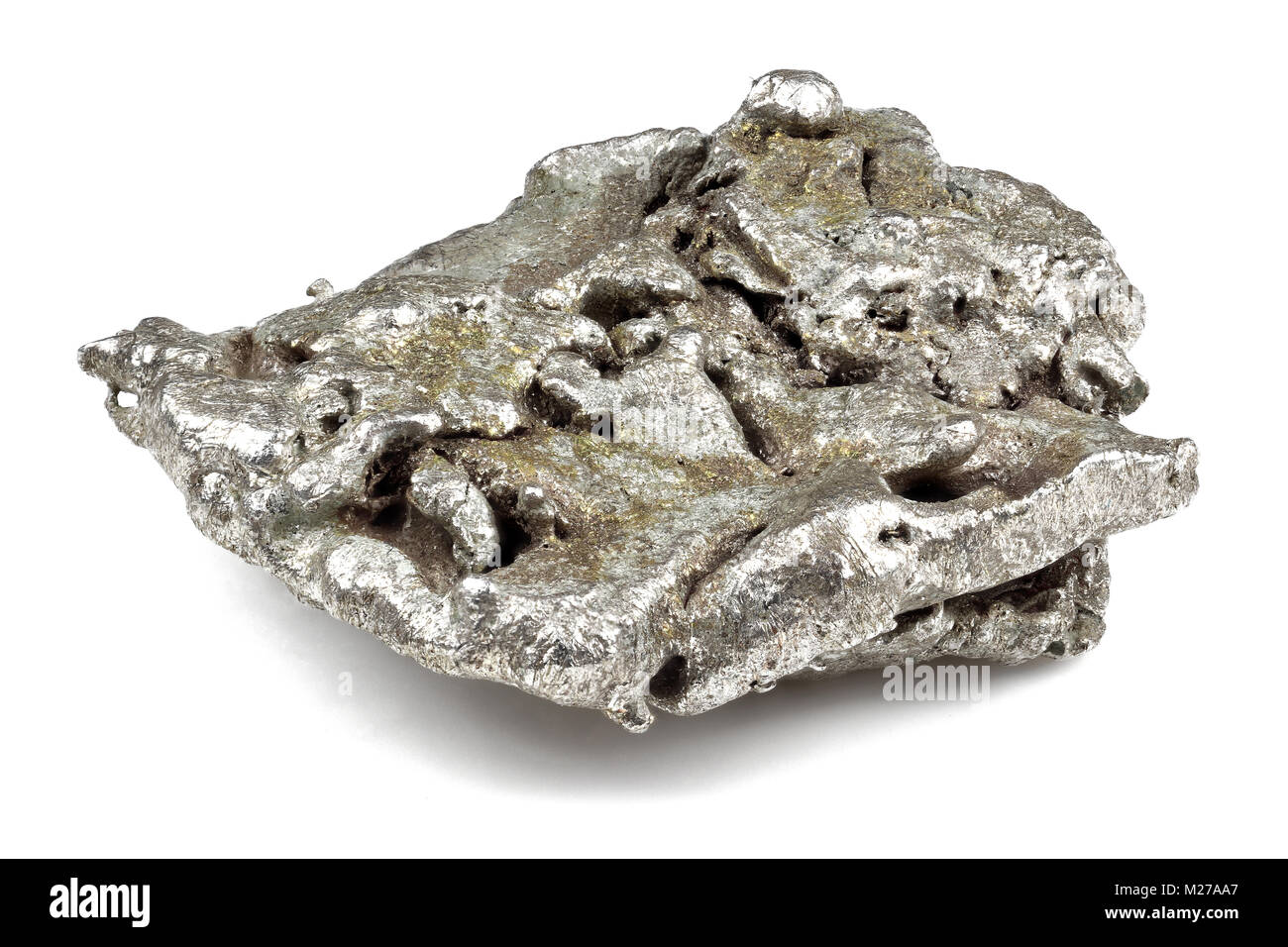 Argento nativo nugget dalla Liberia isolati su sfondo bianco Foto Stock