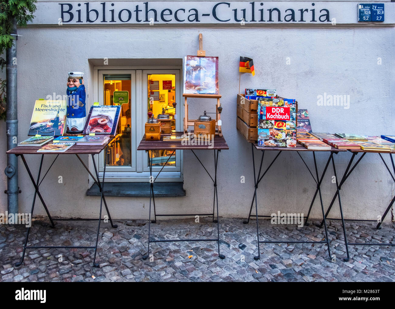 Kochbuch Antiquariat Bibliotheca-Culinaria, Shop vende antiquario,vintage & di seconda mano libri di cucina e utensili da cucina,Mitte,Berlin Foto Stock