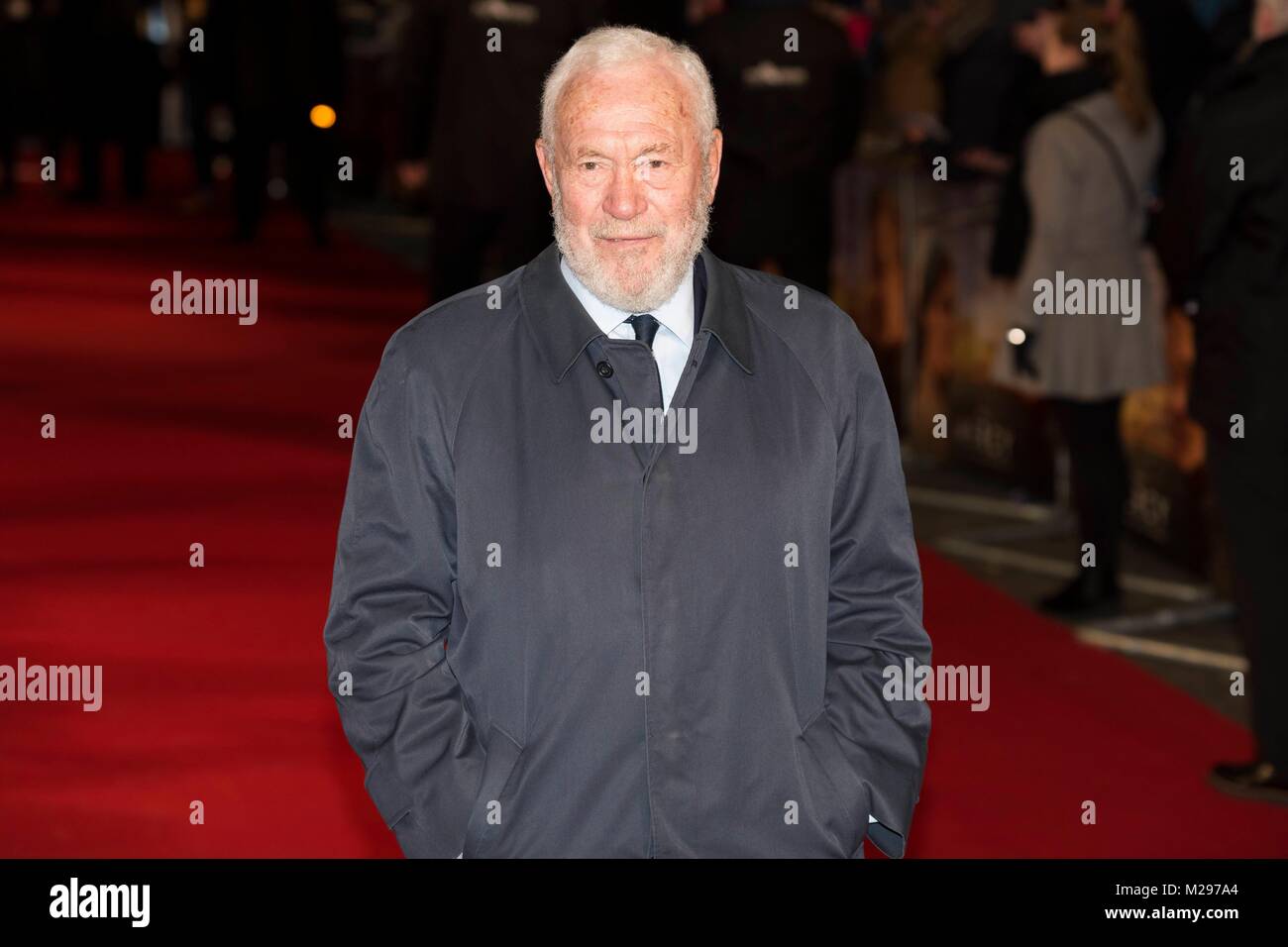 Il Sir Robin Knox-Johnston 'Äãattends Premiere Mondiale della Misericordia - Londra, UK (06/02/2018) | utilizzo in tutto il mondo Foto Stock