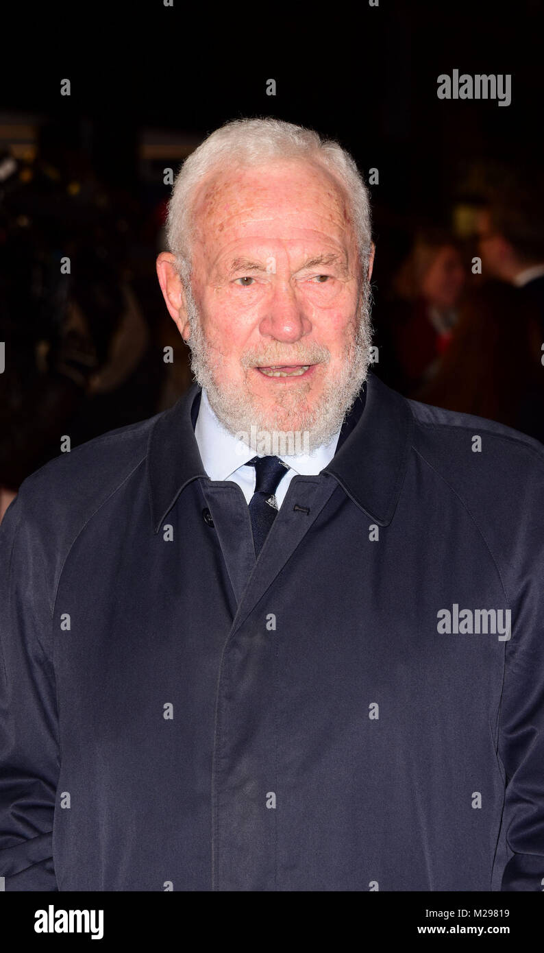Londra, Regno Unito. Il 6 febbraio, 2018. Il Sir Robin Knox-Johnston frequentando la Premiere mondiale della misericordia presso il Curzon Mayfair London martedì 6 febbraio 2018 Credit: Peter Phillips/Alamy Live News Foto Stock