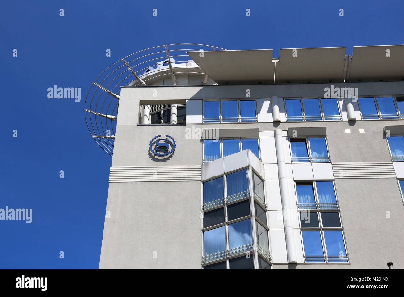 Varsavia, Polonia - 19 giugno 2016: Sheraton Hotel di Varsavia, Polonia. Lo Sheraton è un marchio di proprietà di Marriott International. Foto Stock