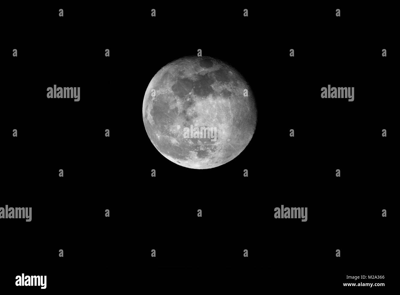 Chiudere l immagine della luna presa da Aberystwyth West Wales. Foto Stock