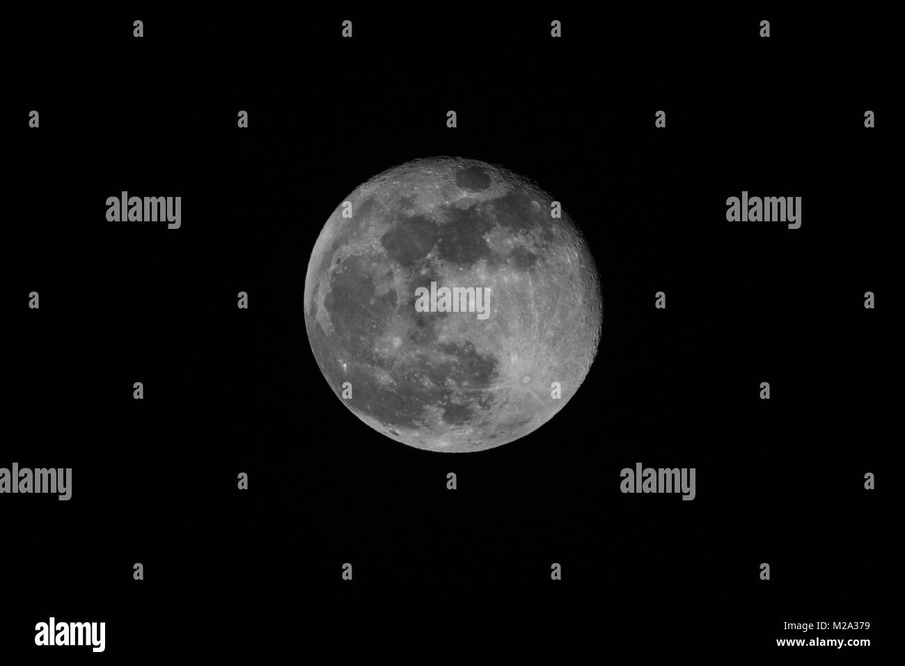 Chiudere l immagine della luna presa da Aberystwyth West Wales. Foto Stock