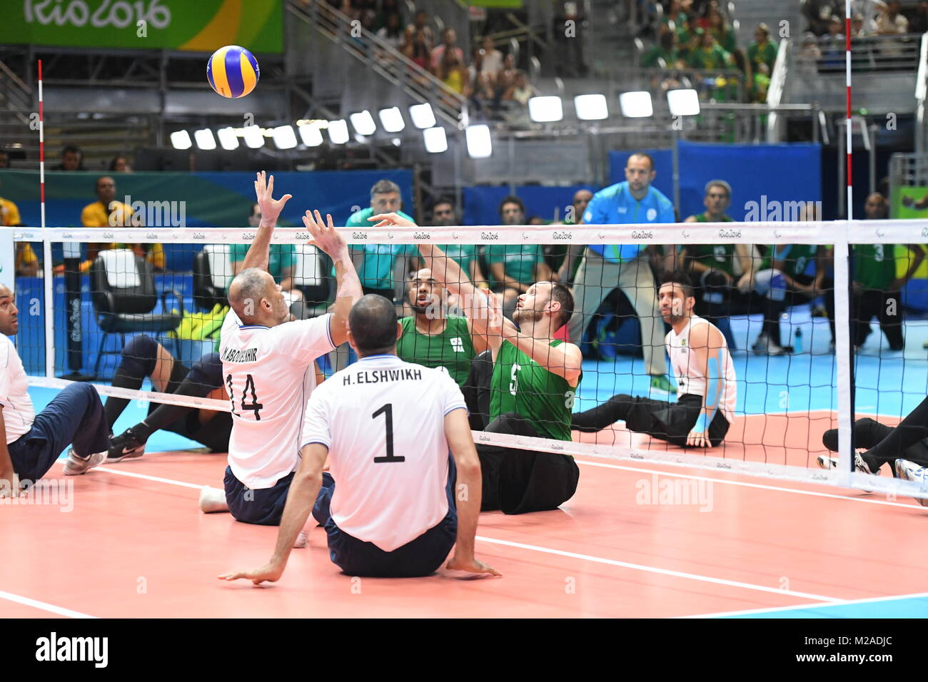 Rio de Janeiro-Brazil, Giochi Paralimpici in 2016, sport seduta pallavolo Foto Stock