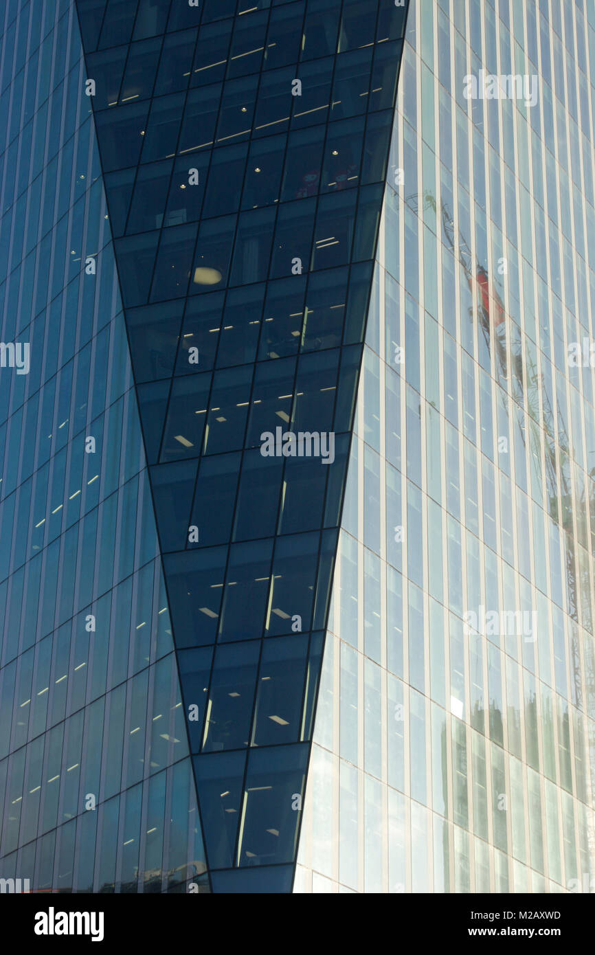 Blocco a torre di vetro a Londra: Blackfriars Road Foto Stock