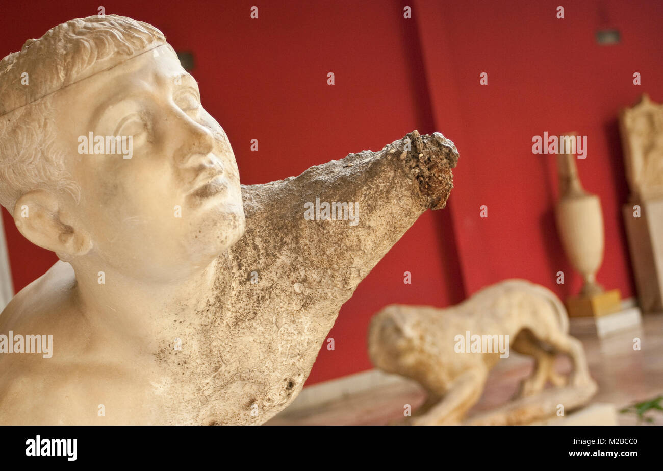 Scultura greca di Antikythera dal relitto della nave Museo Archeologico Nazionale di Atene, Grecia. Foto Stock
