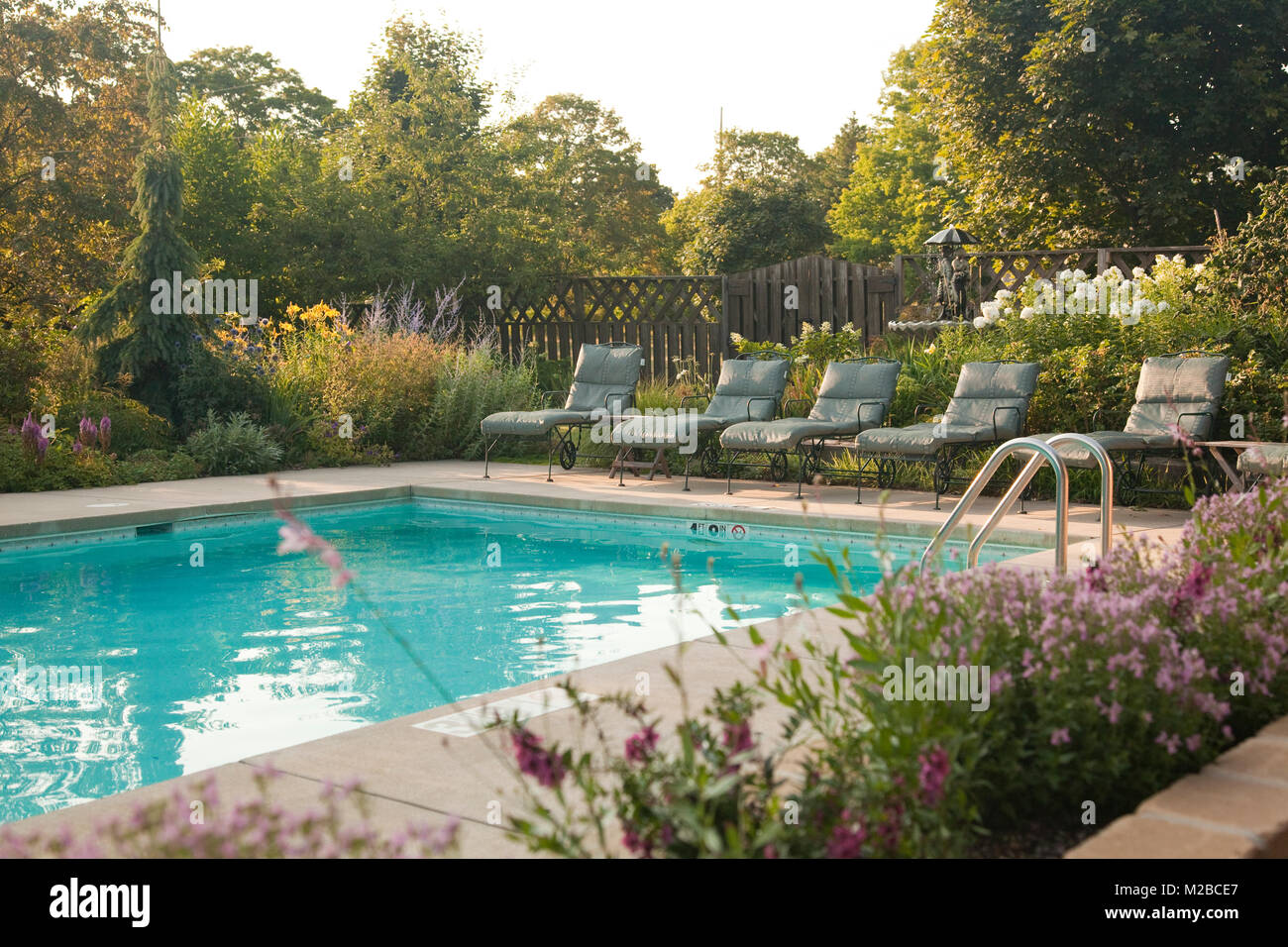 Piscina e giardini,Chanticleer Inn,Door County,Wisconsin Foto Stock