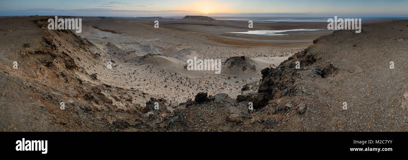 Sunrise nel Sahara Occidentale, panorama Foto Stock
