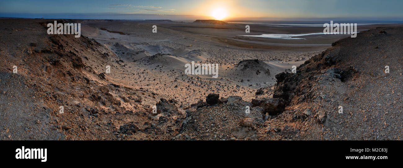 Sunrise nel Sahara Occidentale, panorama Foto Stock