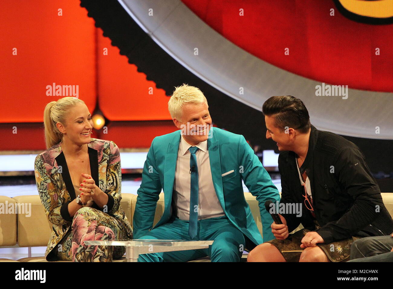 Fernseh Boy Immagini & Fernseh Boy Fotos Stock Alamy Small Talk auf der Lettino v l n r Janine Kunze Guido Clantz