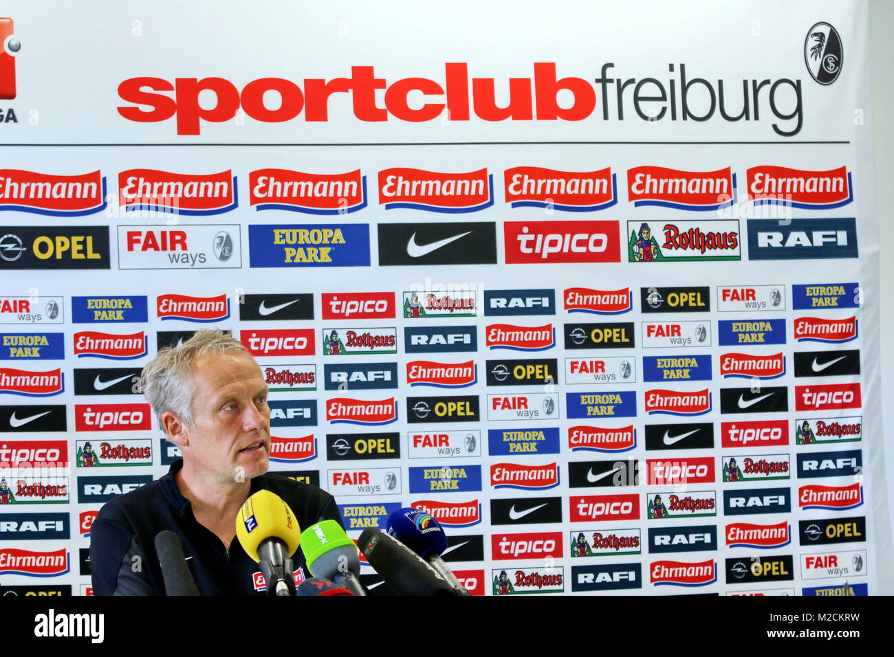 Christian STREICH, Trainer, Coach Cheftrainer SC Freiburg, SCF Pressekonferenz vor Spiel vs. Hertha BSC Berlin Foto Stock