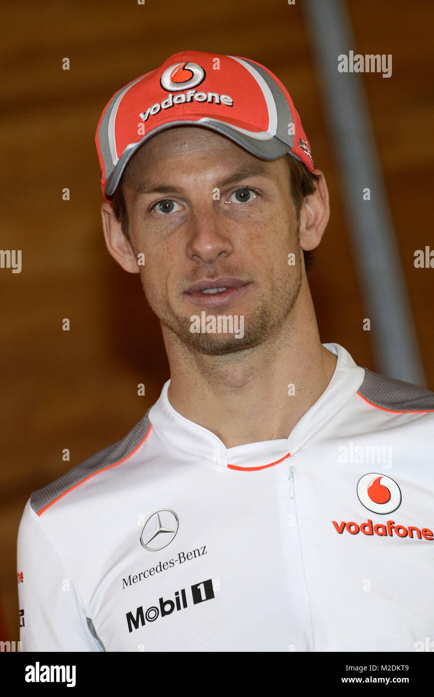 Der britische Formel 1-Rennfahrer Jenson Button (Team Vodafone McLaren Mercedes) zu Gast bei Vodafone im Rahmen der CeBIT 2012 a Hannover am 06.03.2012 Foto Stock