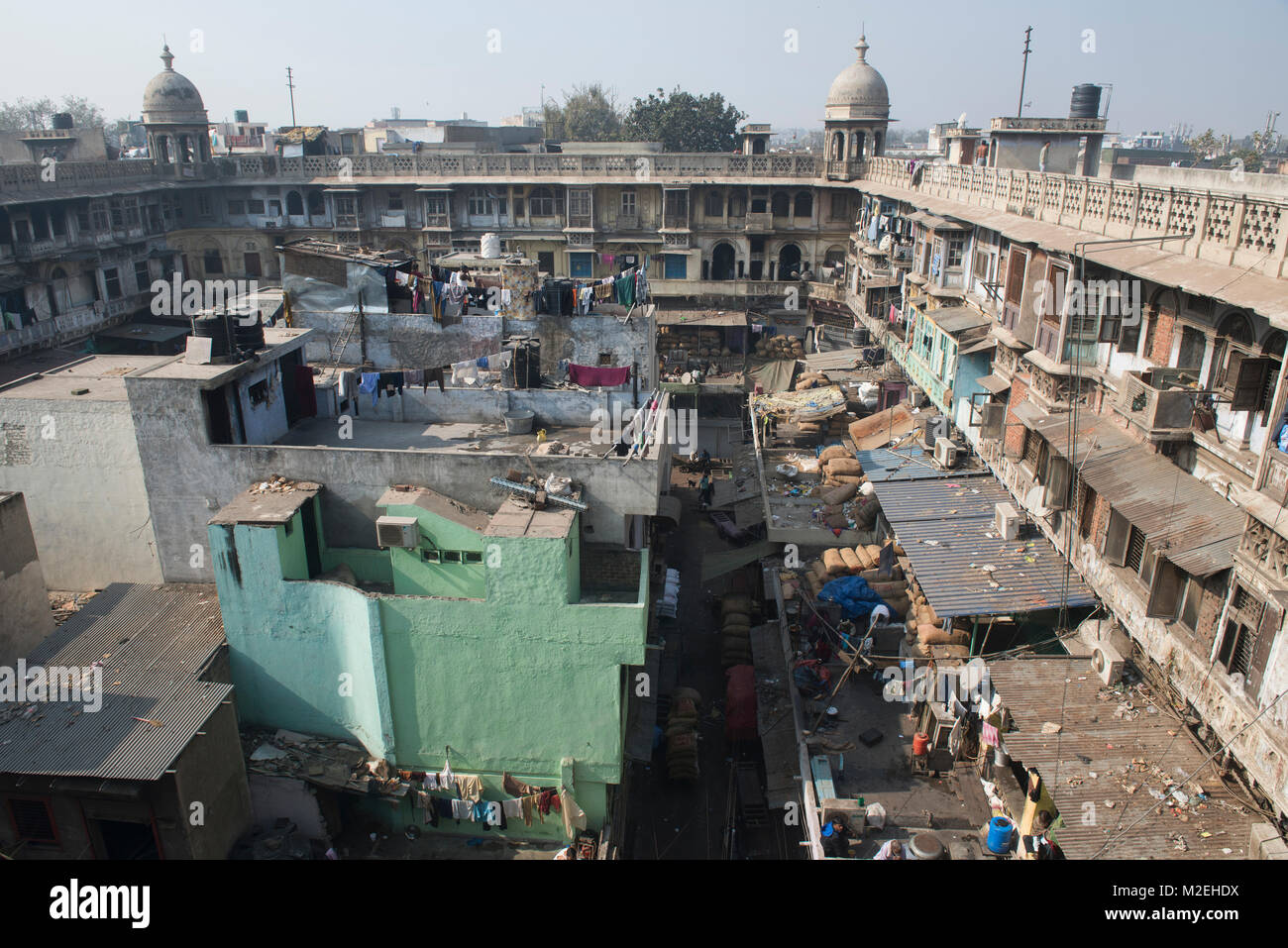 Vista del mercato all'ingrosso in Khari Baoli Spice Market, Vecchia Delhi, India Foto Stock