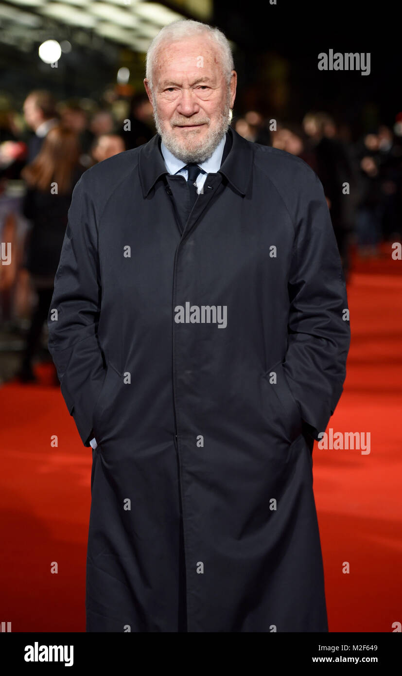 Foto deve essere accreditato ©Alpha premere 079965 06/02/2018 Sir Robin Knox Johnston la Premiere Mondiale della misericordia Leicester Square Londra Foto Stock