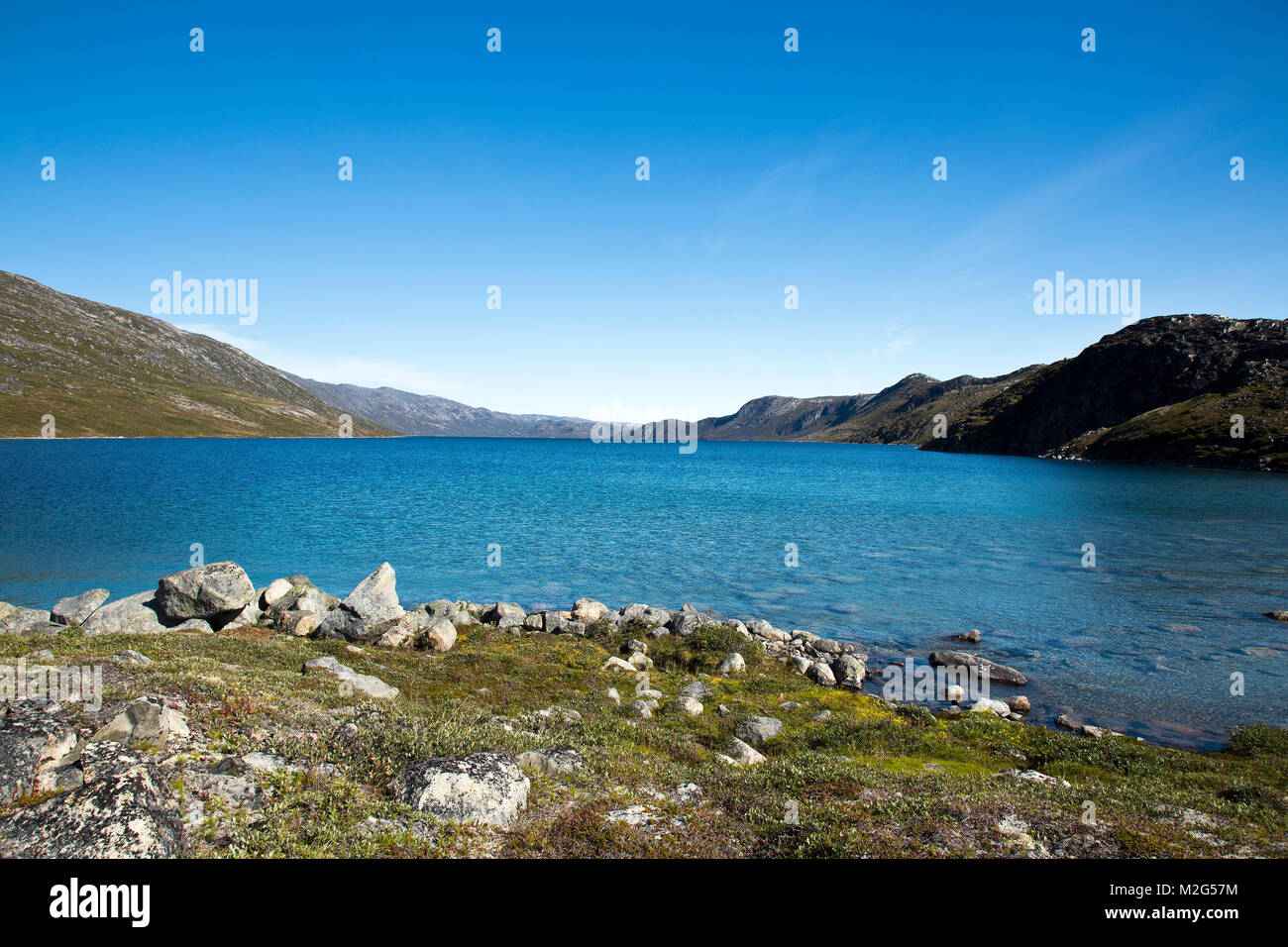 Ataa Campo Estivo, della Groenlandia. Ataa Campo è situato nel nord della Groenlandia a circa cinque ore di navigazione da Ilulissat, in una splendida baia che è l'ideale Foto Stock