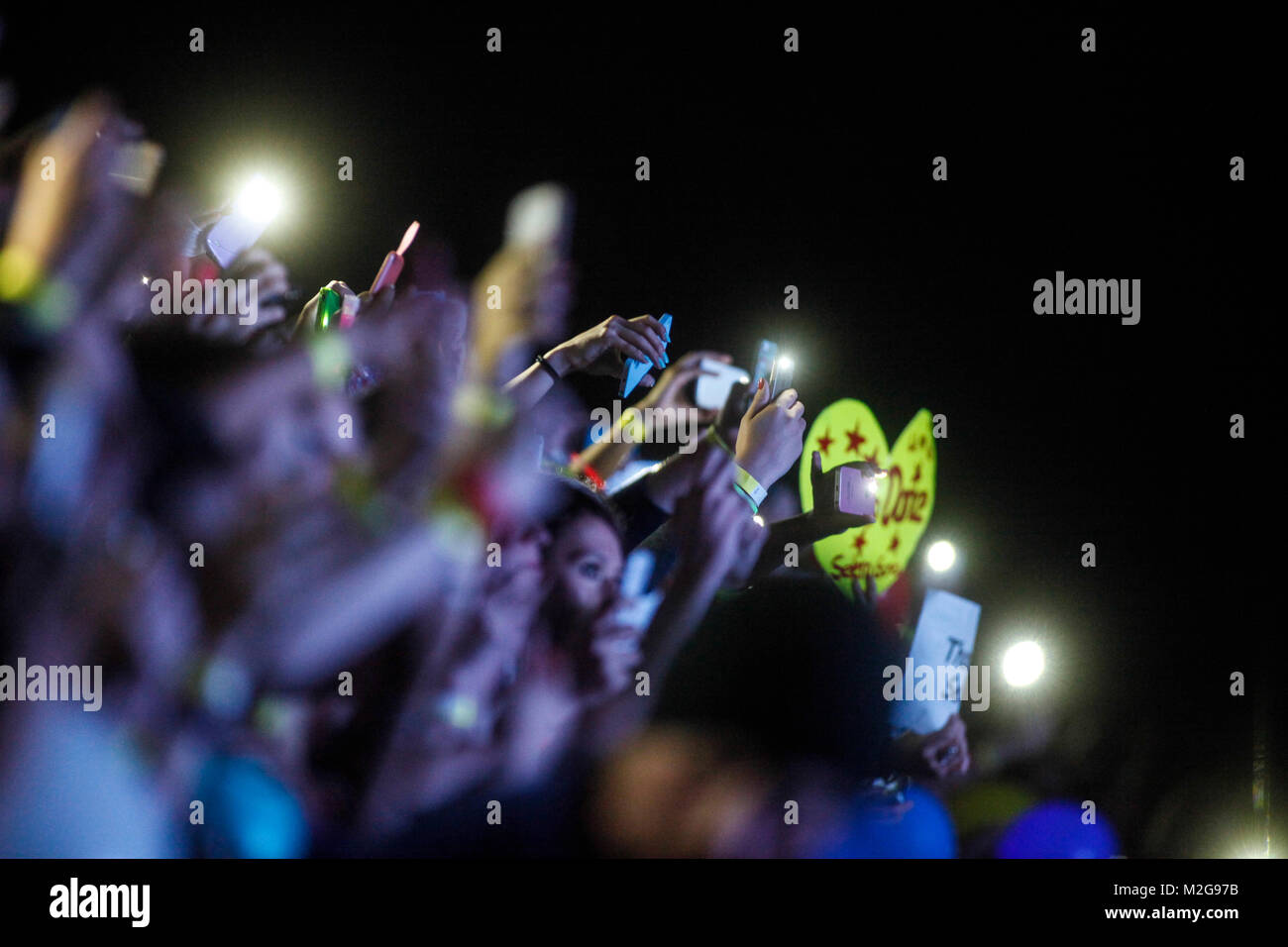 Die amerikanische Schauspielerin und Sängerin Selena Gomez steht am Samstag (14.09.2013) in der Frankfurter Jahrhunderthalle auf der Bühne. Der ausverkaufte Auftritt in der Mainmetropole ist die einzige Tour-Station in Deutschland. +++ 3S foto / Foto: Sven-Sebastian Sajak Foto Stock