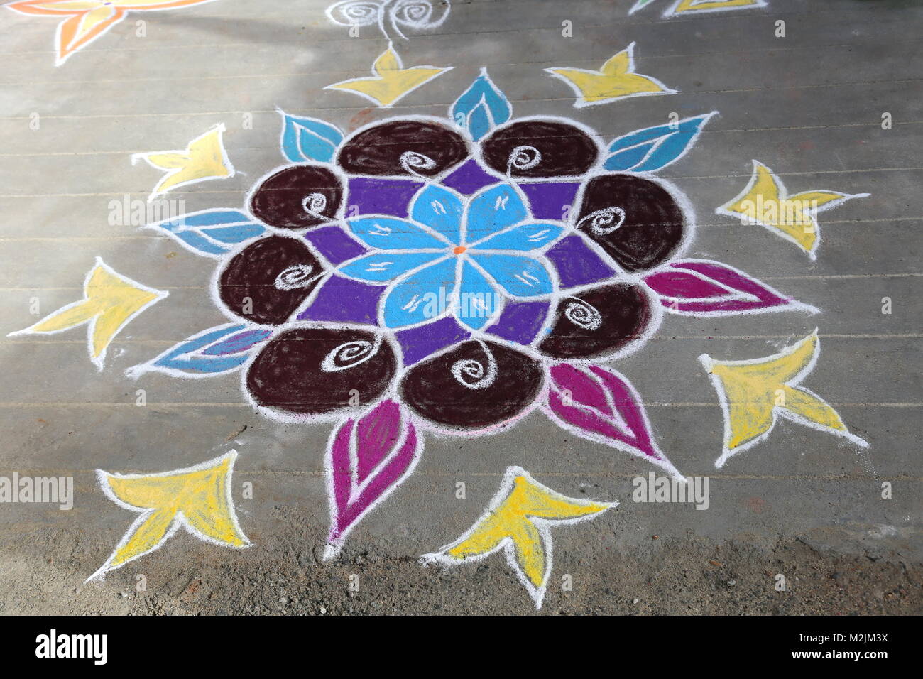 Decorazioni di stoffa. In occasione del festival Pandal Foto Stock