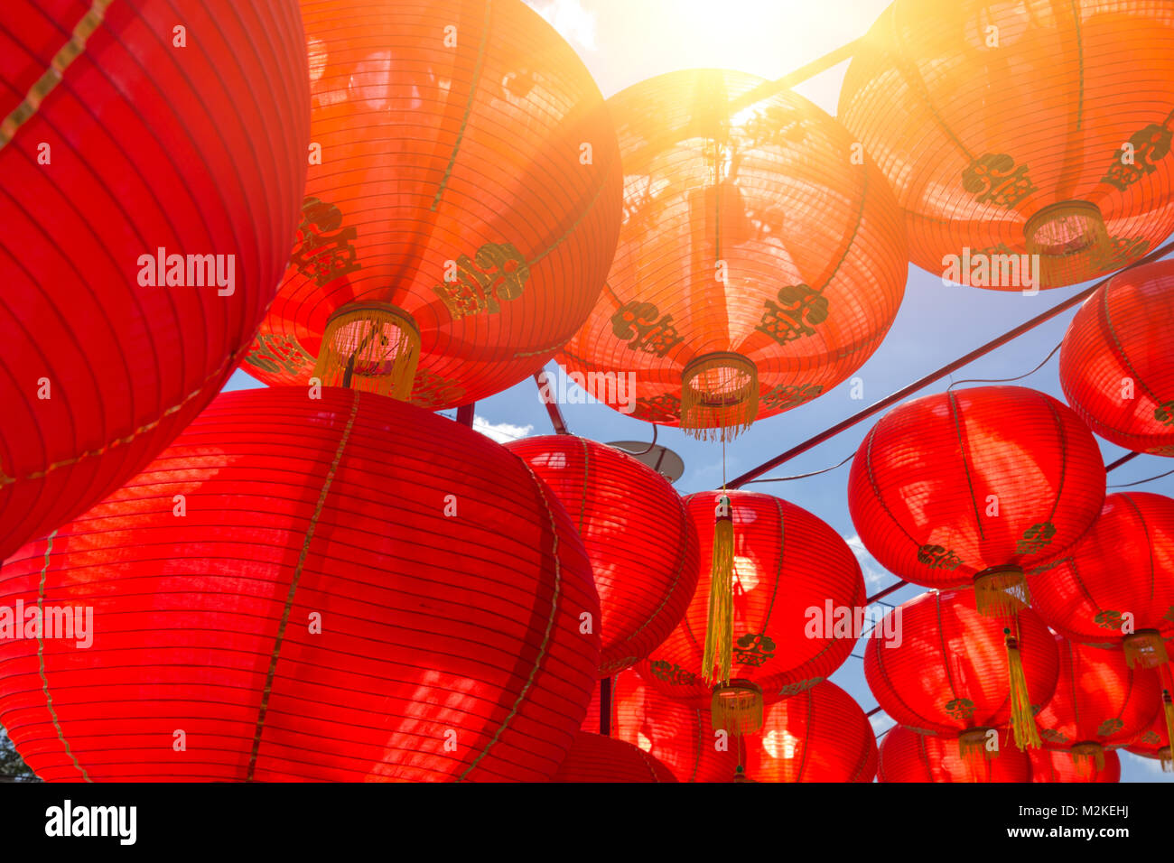 Il cinese Felice Anno Nuovo carta rossa lanterna decorazione per il background di eventi Foto Stock