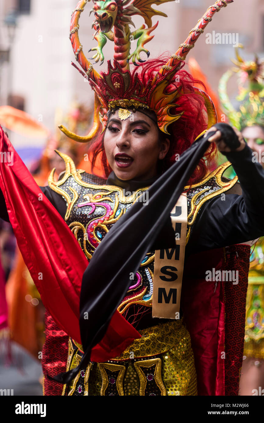 Sfilata di Candelaria, tradizione di Puno, Lima, Peru Foto Stock