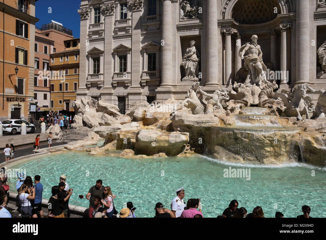 fontana di trevi piazza di trevi 00187 roma rm italia