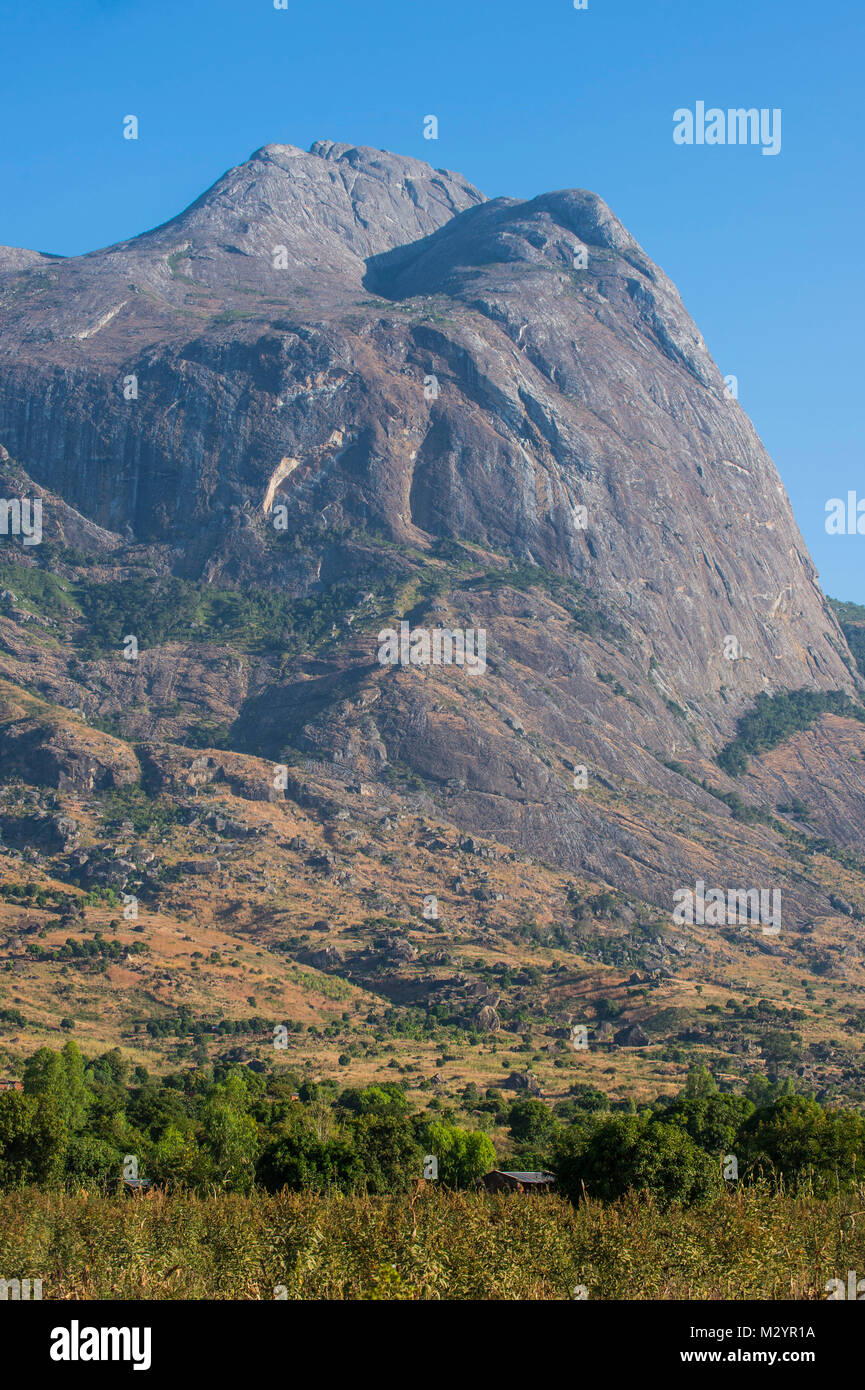 Le vette di granito del monte Mulanje, Malawi, Africa Foto Stock