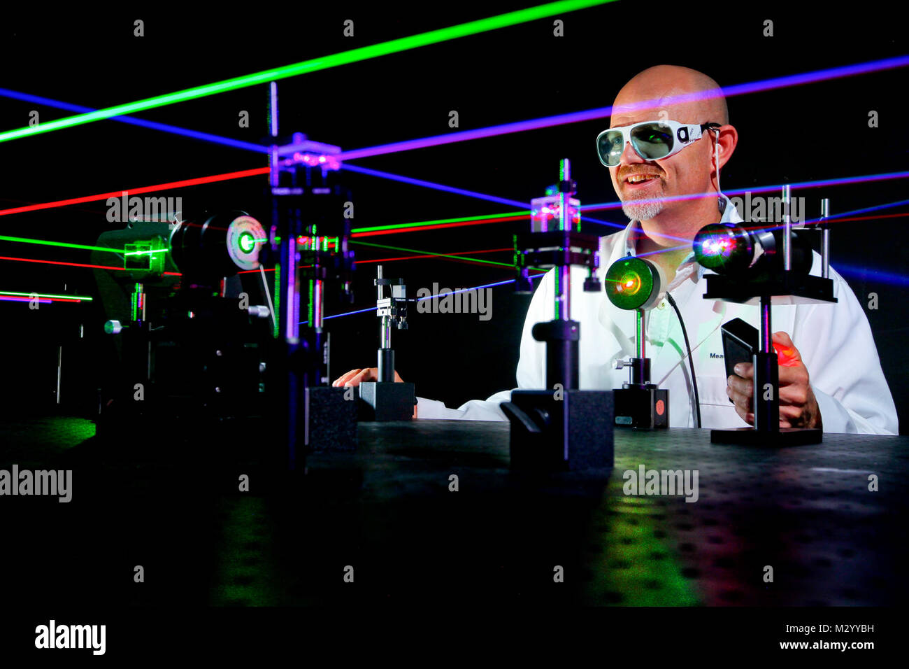 Laser a microonde immagini e fotografie stock ad alta risoluzione - Alamy