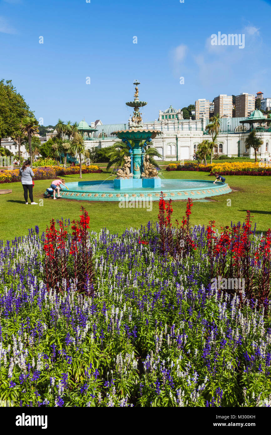 Inghilterra, Devon, Torquay, la principessa giardini, fontana di stile Vittoriano Foto Stock