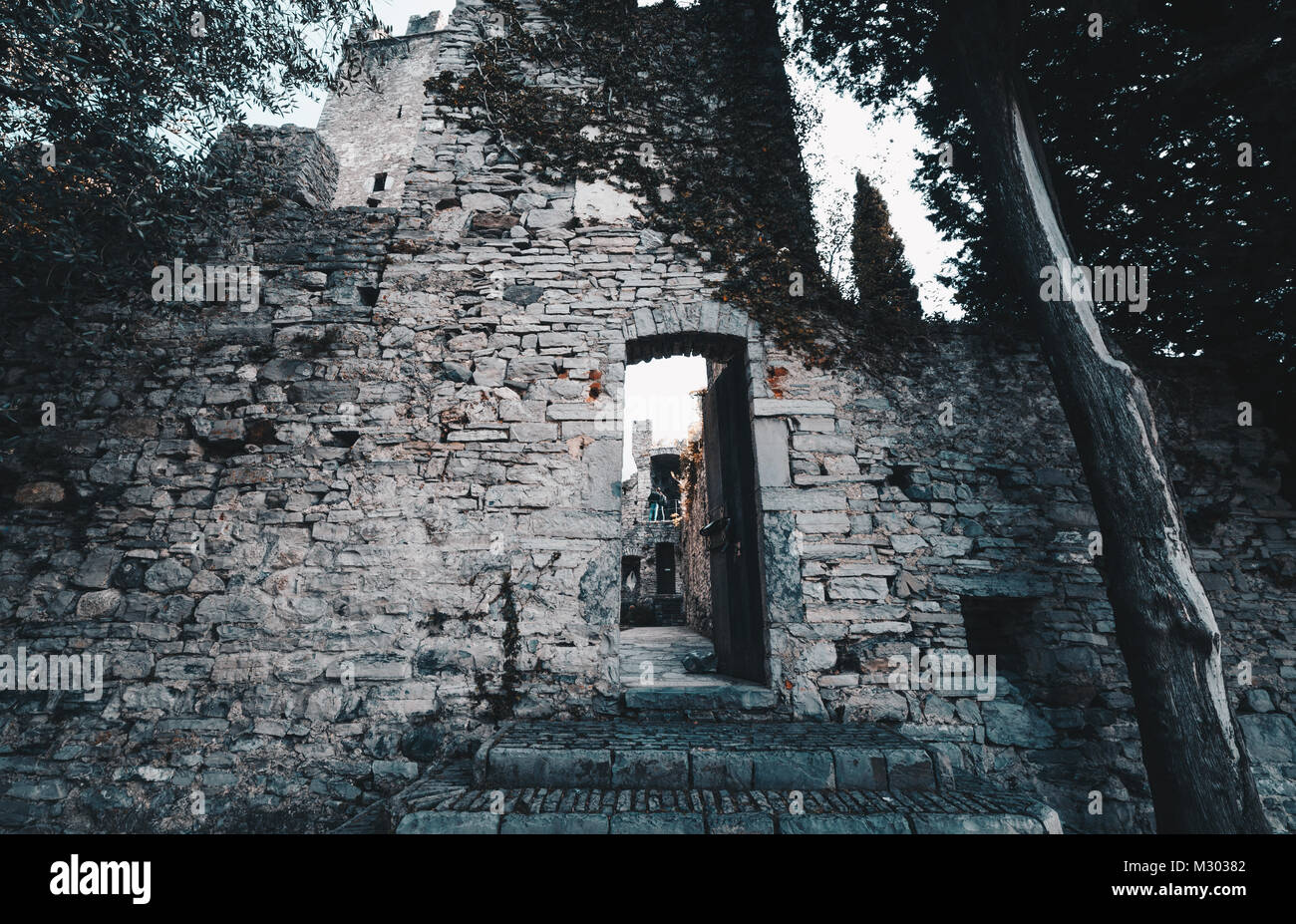 Ingresso al castello di Vezio varenna lago di como Foto Stock