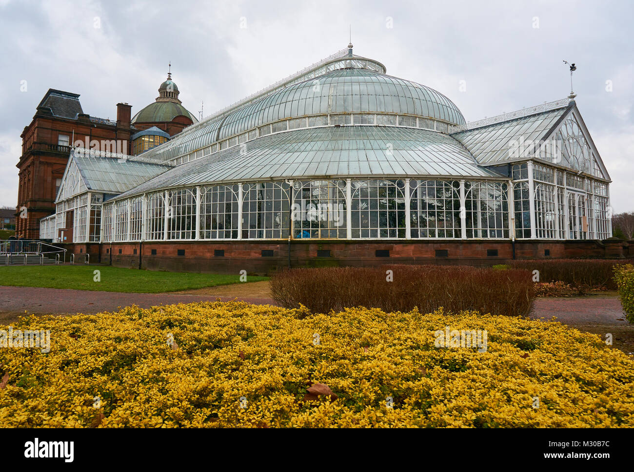 I popoli Palace e giardino d'inverno edificio in Glasgow, UK. Foto Stock