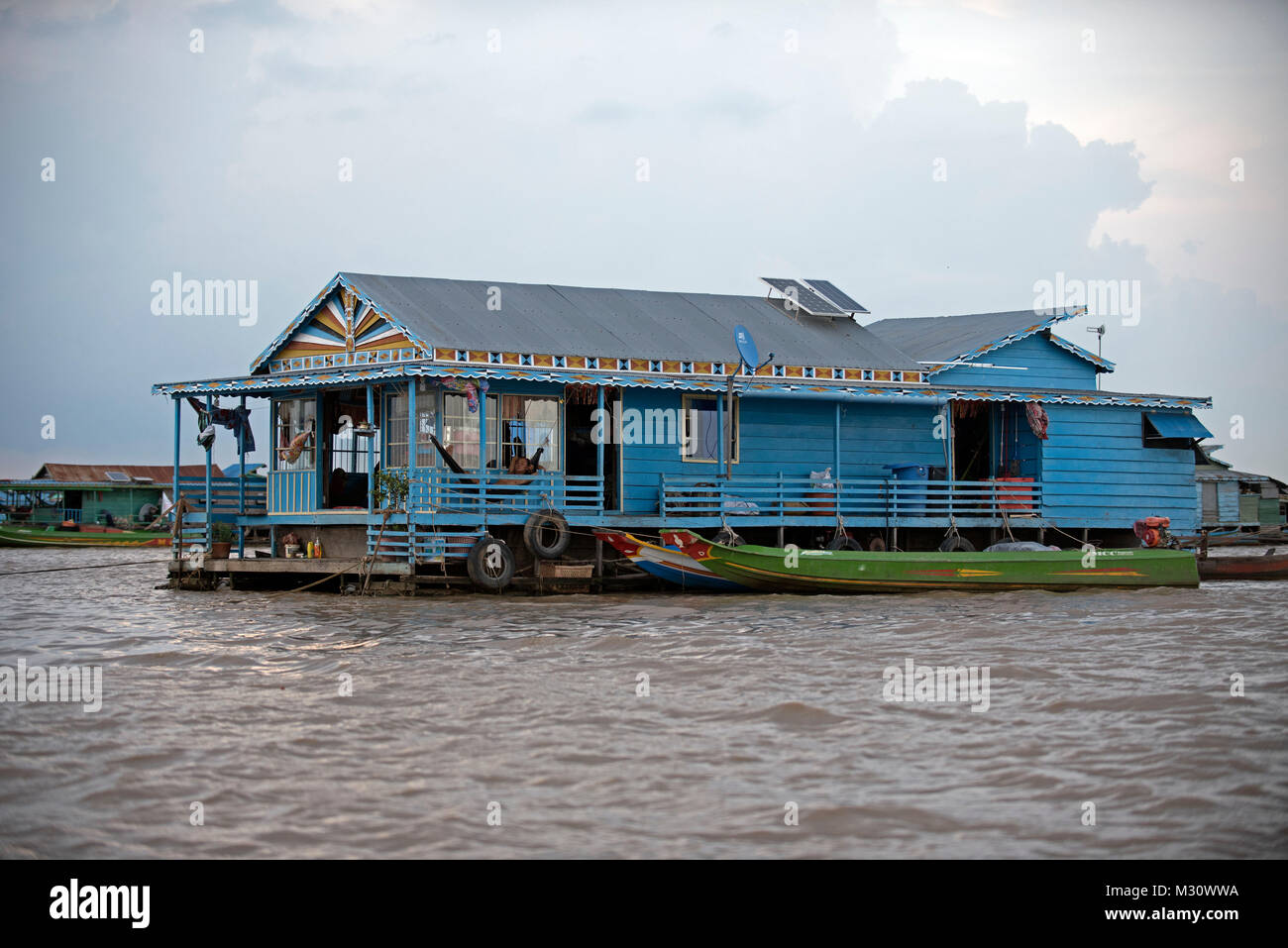 La Cambogia Siem Raep, Angkor, Lago Tonle Sap, casa galleggiante Foto Stock