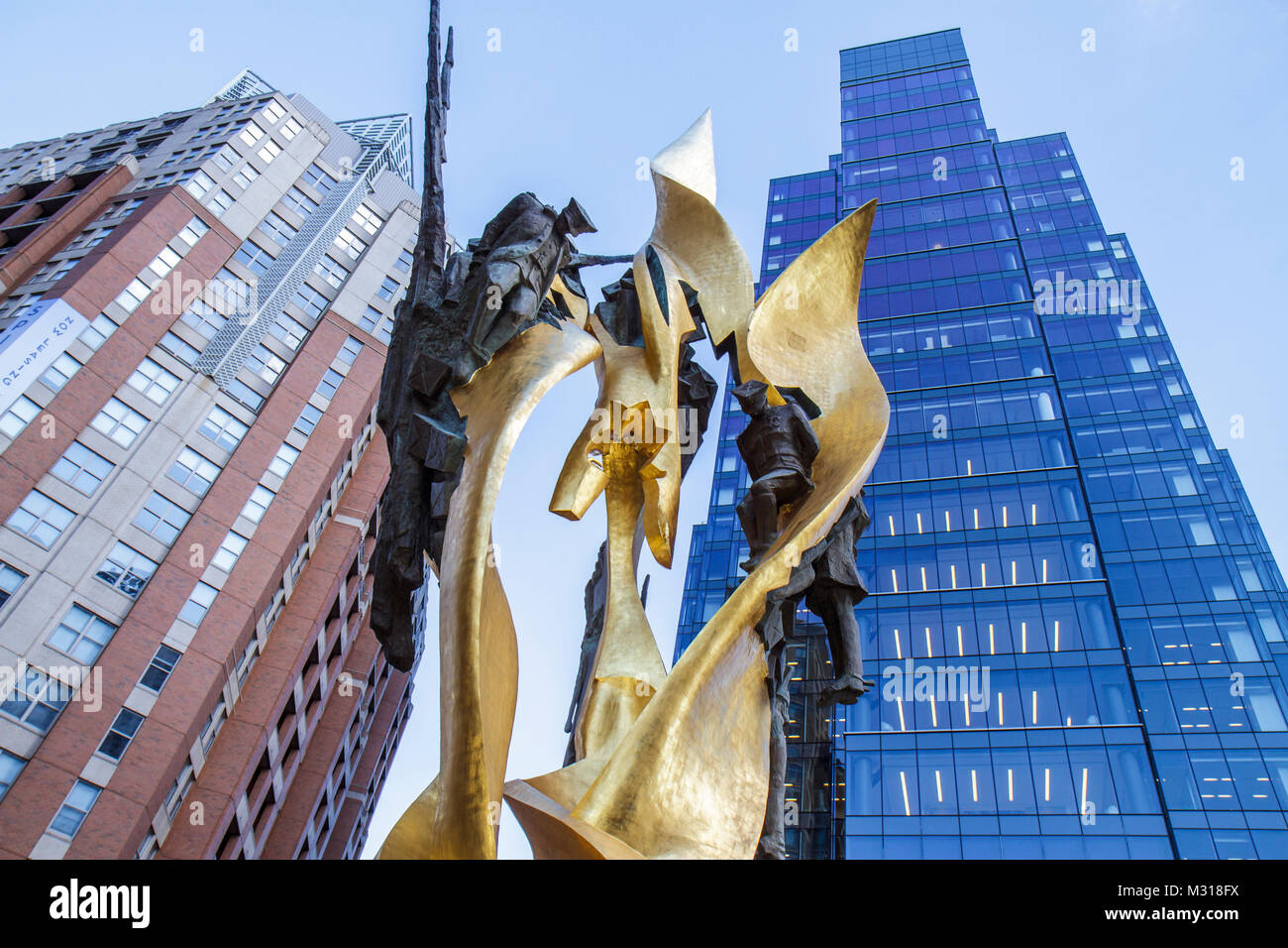 Baltimore Maryland,Harbour East Neighborhood,Katyn Massacre Memorial,Monument,World War II,Poland,Polish,History,Sculpture,High Rise skyscra grattacielo Foto Stock