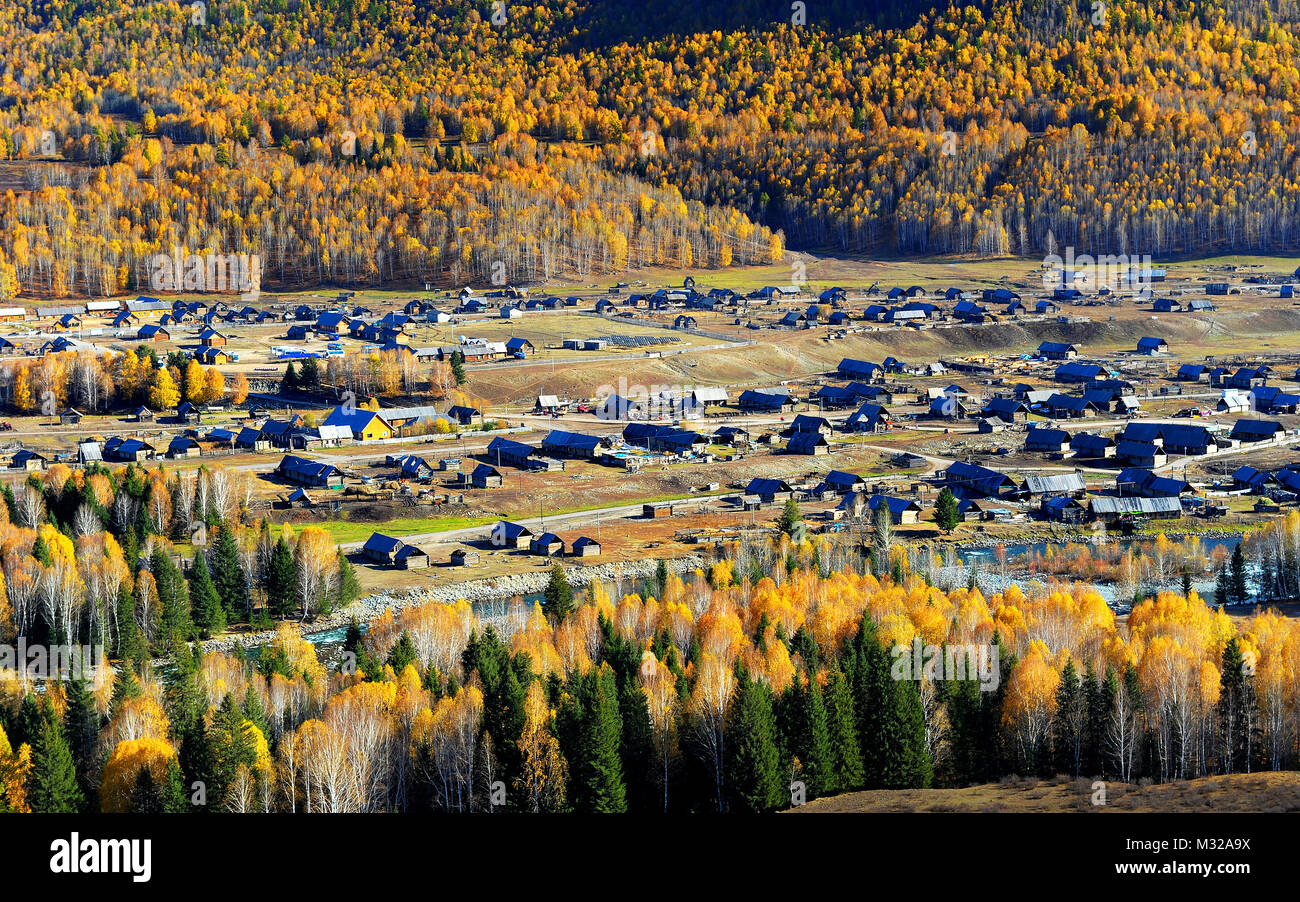 Xinjiang Kanas Hemu scenario del villaggio Foto Stock