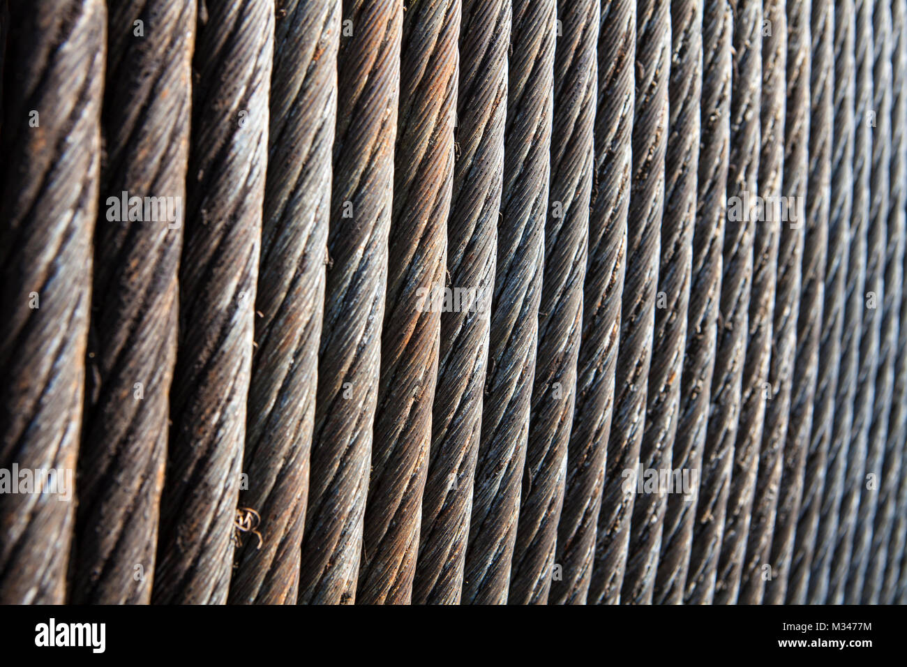Close-up del vecchio cavo in acciaio Foto Stock