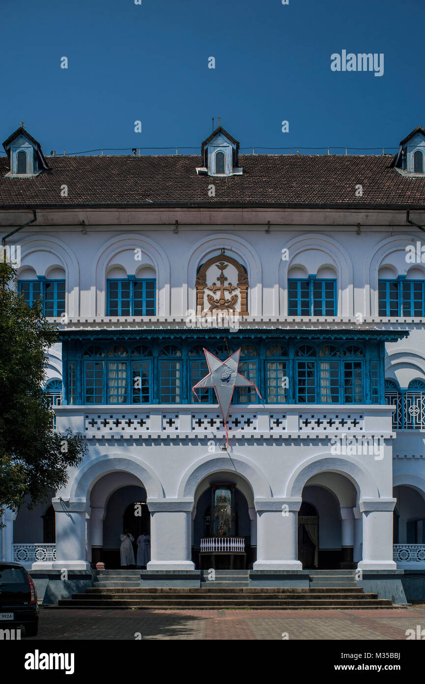 Siro-malabarese Arcivescovo cattolico palace, Changassery, Kerala, India, Asia Foto Stock