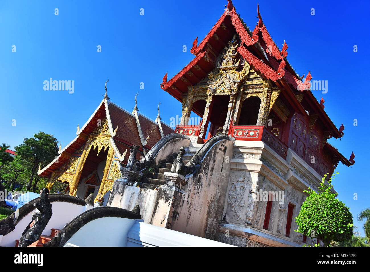 Ho Trai (tempio libreria) al Wat Phra Singh, un tempio buddista in Chiang Mai Thailandia Foto Stock