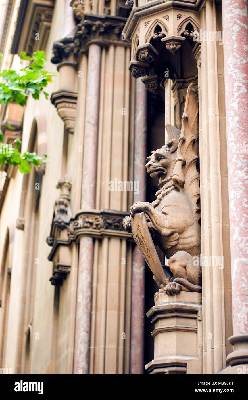 Architettura gotica dettaglio sulla facciata sul ANZ Bank Building, ex inglese, Sctottish e banca australiana, Collins Street, Melbourne, Australi Foto Stock